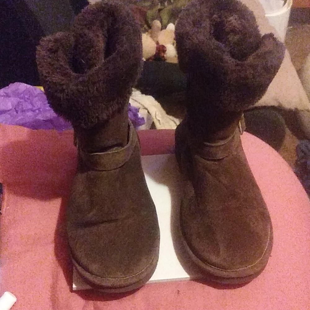 Lamo brown boots